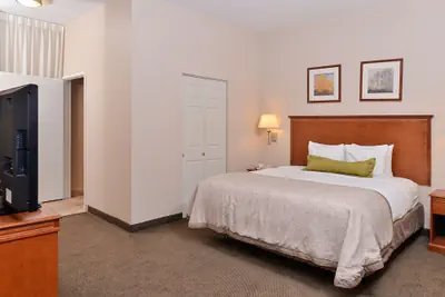 Photo 3 - Candlewood Suites San Diego by IHG