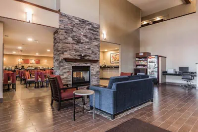 Photo 5 - Comfort Suites Fort Wayne North