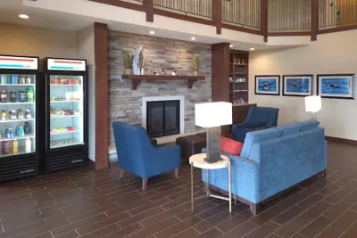 Photo 5 - MainStay Suites LeClaire - Quad Cities