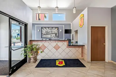 Photo 3 - Super 8 by Wyndham Marana/Tucson Area