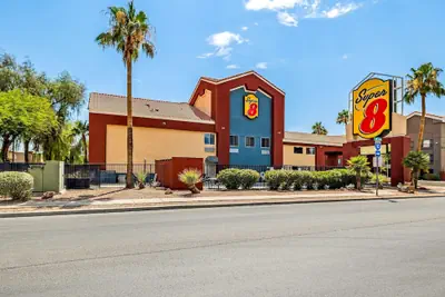 Photo 2 - Super 8 by Wyndham Marana/Tucson Area