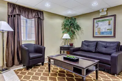 Photo 5 - Comfort Inn Decatur Priceville