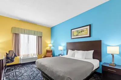 Photo 5 - Quality Inn Litchfield Route 66
