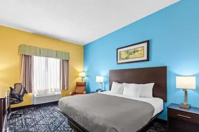 Photo 2 - Quality Inn Litchfield Route 66