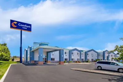 Photo 2 - Comfort Inn Elko