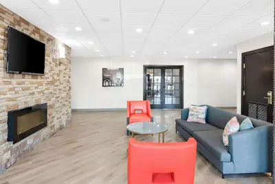 Photo 4 - Comfort Suites Columbus