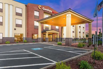 Photo 2 - Comfort Suites Columbus