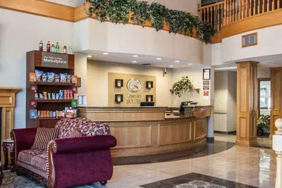 Photo 3 - Comfort Suites Clackamas