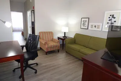 Photo 3 - Country Inn & Suites by Radisson, Biloxi-Ocean Springs, MS