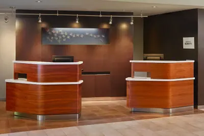 Photo 3 - Courtyard by Marriott Atlanta Alpharetta