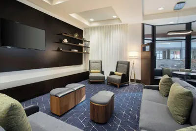 Photo 4 - Courtyard by Marriott Worcester