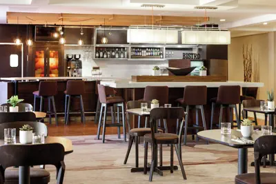 Photo 2 - Courtyard by Marriott Harrisonburg