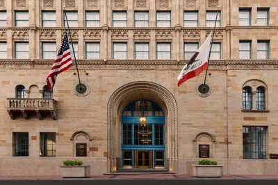 Photo 2 - Courtyard by Marriott San Diego Downtown