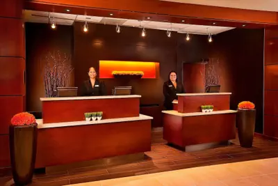 Photo 4 - Courtyard by Marriott Seattle Sea-Tac Area