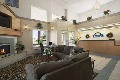 Photo 4 - Days Inn by Wyndham Springville