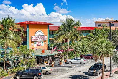 Photo 2 - Fort Lauderdale Beach Resort Hotel & Suites