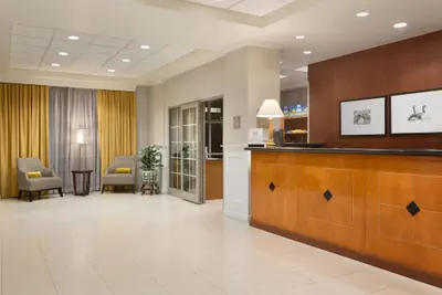 Photo 4 - Embassy Suites by Hilton Newark Wilmington South