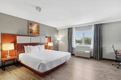Photo 5 - Saco Bay Hotel