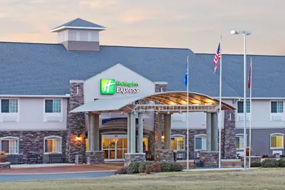 Photo 2 - Holiday Inn Express Monticello by IHG