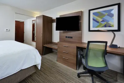 Photo 5 - Holiday Inn Express Raleigh Durham Airport by IHG