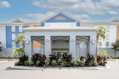 Photo 2 - Holiday Inn Express & Suites Charleston - Northwoods by IHG