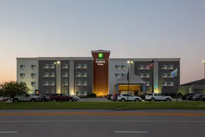 Photo 2 - Holiday Inn Express Hotel & Suites Columbus by IHG