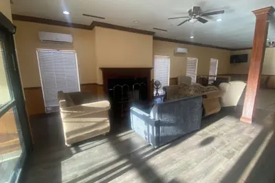 Photo 5 - Truckerz Inn