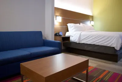 Photo 5 - Holiday Inn Express & Suites Batesville by IHG