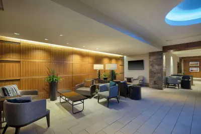 Photo 5 - Hilton Indianapolis Hotel & Suites