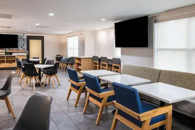 Photo 5 - Hyatt House Herndon/Reston
