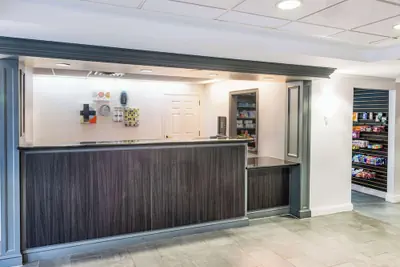 Photo 3 - Hyatt House Herndon/Reston