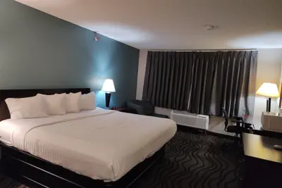 Photo 4 - Baymont Inn & Suites by Wyndham Lincoln NE
