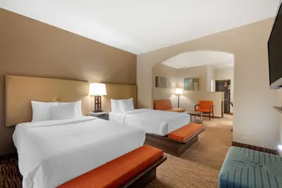 Photo 5 - Best Western Plus DFW Airport Suites