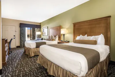 Photo 4 - SureStay Hotel by Best Western Alice