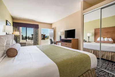 Photo 5 - SureStay Hotel by Best Western Alice