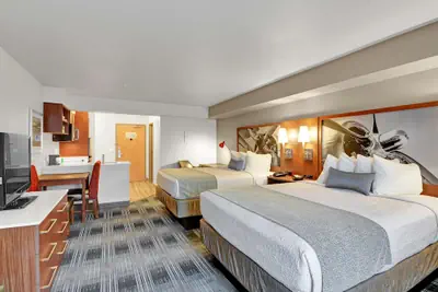 Photo 5 - Executive Residency by Best Western Navigator Inn & Suites