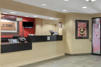 Photo 4 - Extended Stay America Suites Oakland Alameda Airport