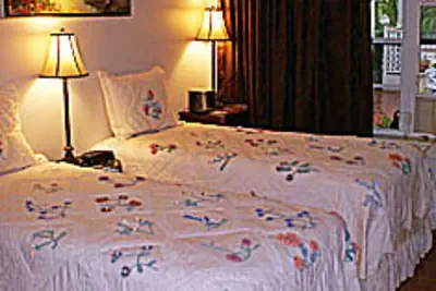 Photo 5 - Sabal Palm House Bed & Breakfast