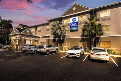 Photo 2 - Best Western Patriots Point