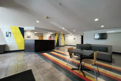 Photo 2 - Motel 6 Meridian, ID - Boise W