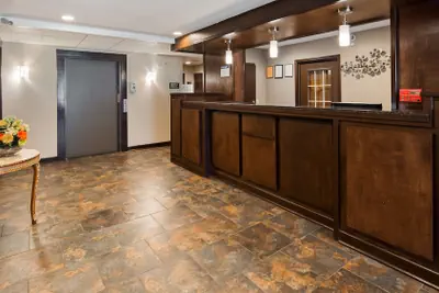 Photo 3 - Best Western Crown Inn & Suites