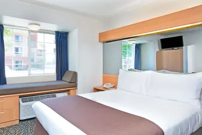 Photo 4 - Microtel Inn & Suites by Wyndham Morgan Hill/San Jose Area
