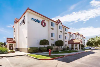Photo 2 - Motel 6 Dixon, CA