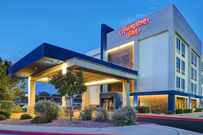 Photo 2 - Hampton Inn Albuquerque-University/Midtown