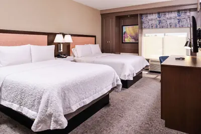 Photo 3 - Hampton Inn Albuquerque-University/Midtown