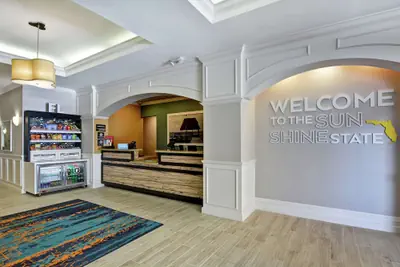 Photo 3 - Hampton Inn Palm Beach Gardens