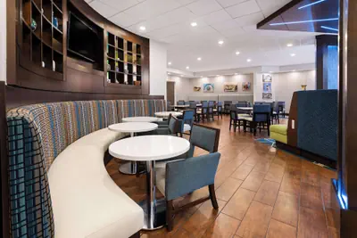 Photo 3 - Hampton Inn & Suites Hershey