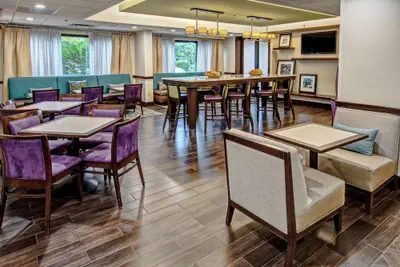 Photo 3 - Hampton Inn Dumfries/Quantico