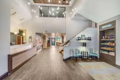 Photo 4 - Clarion Pointe Wake Forest - Raleigh North