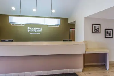 Photo 5 - Rodeway Inn